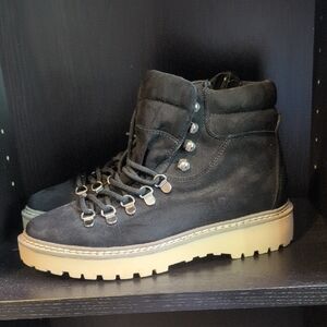 Black Hiking Style Boots